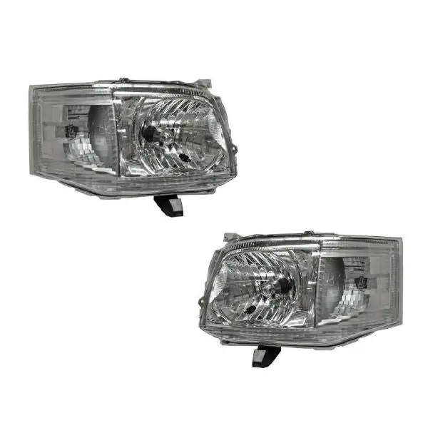 Foco Toyota Hiace 2011 - 2012 Versión Japonesa (Rh)
Precios Incluyen I.S.V. 1