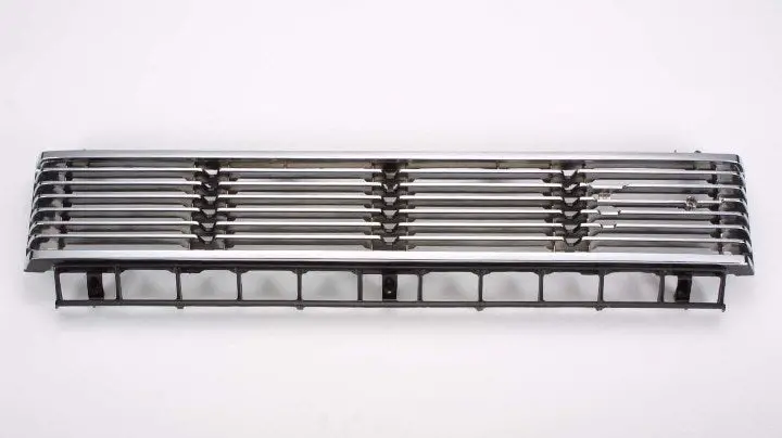 Parrilla Toyota Hilux 1979 - 1981 Cromada Foco Redondo 2Wd Versión Americana
Precios Incluyen I.S.V. 1