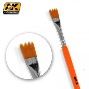 Ak-576 Saw Shape Weathering Brush 1