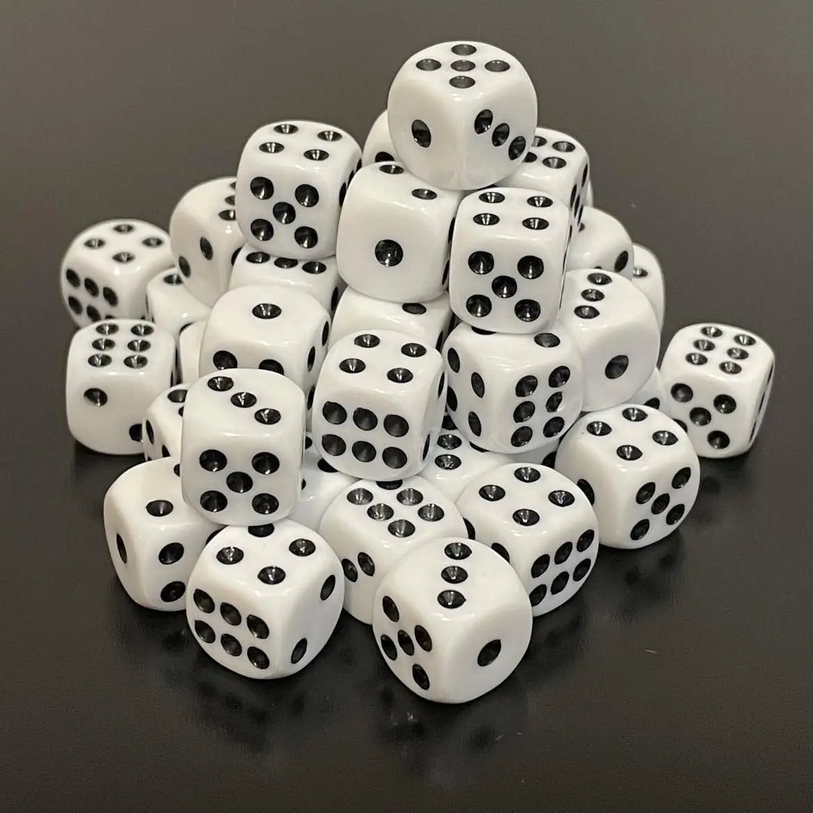 12Mm Dice White (48) 1