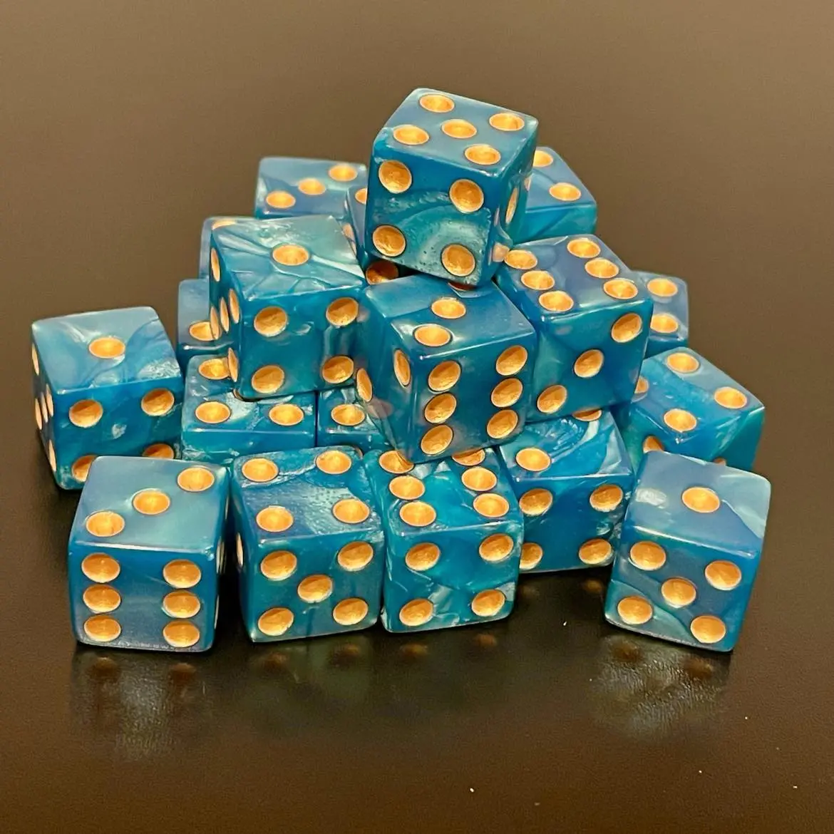 16Mm Dice Square Pearl Teal 1