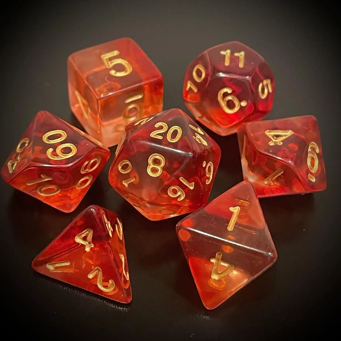 D&D Dice Set - Transparent Swirl Red 1