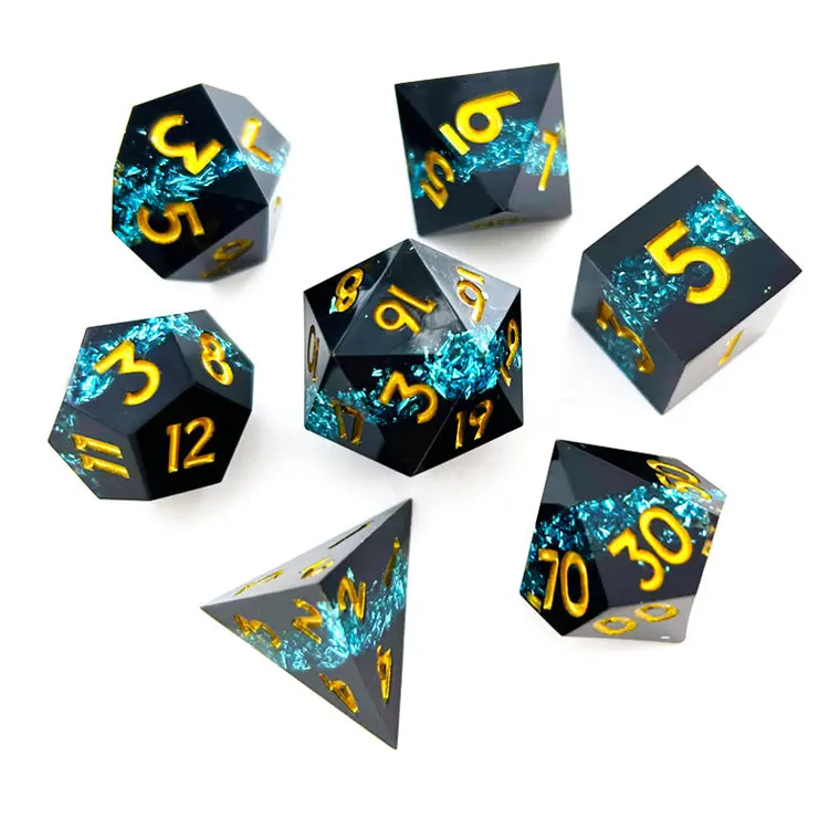 D&D Dice Set Sharp Edge - Black With Sapphire Seam (Gold) 1