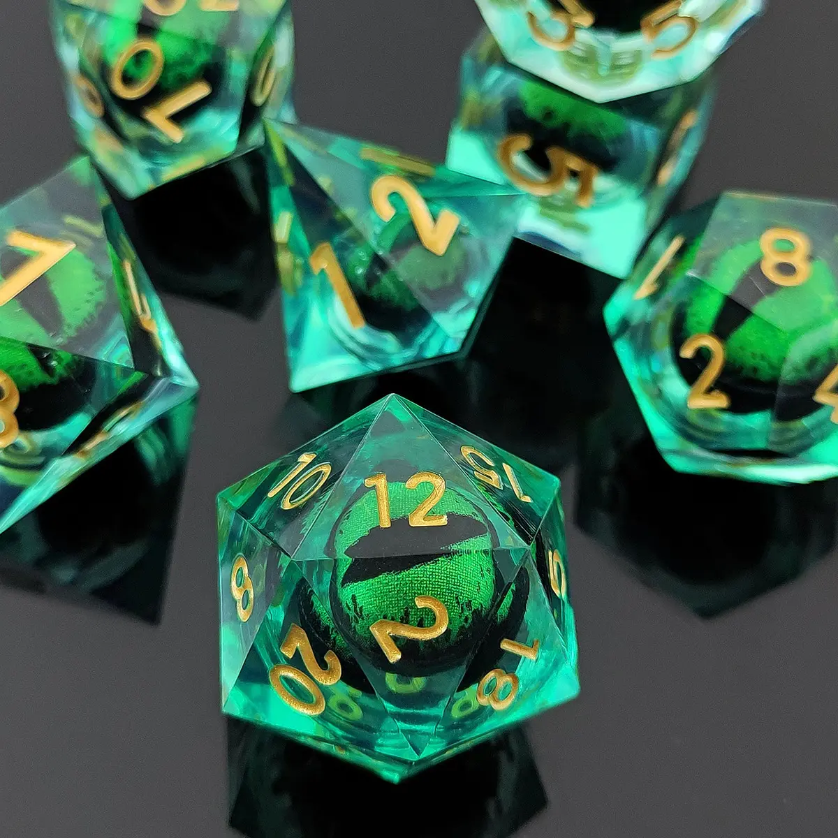 D&D Dice Set Sharp Edge Dragons Eye - Green (Gold) 1