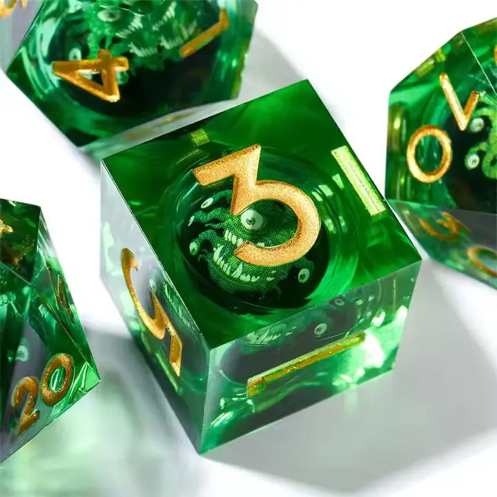 D&D Dice Set Sharp Edge Liquid Core - Green Beholder (Gold) 1