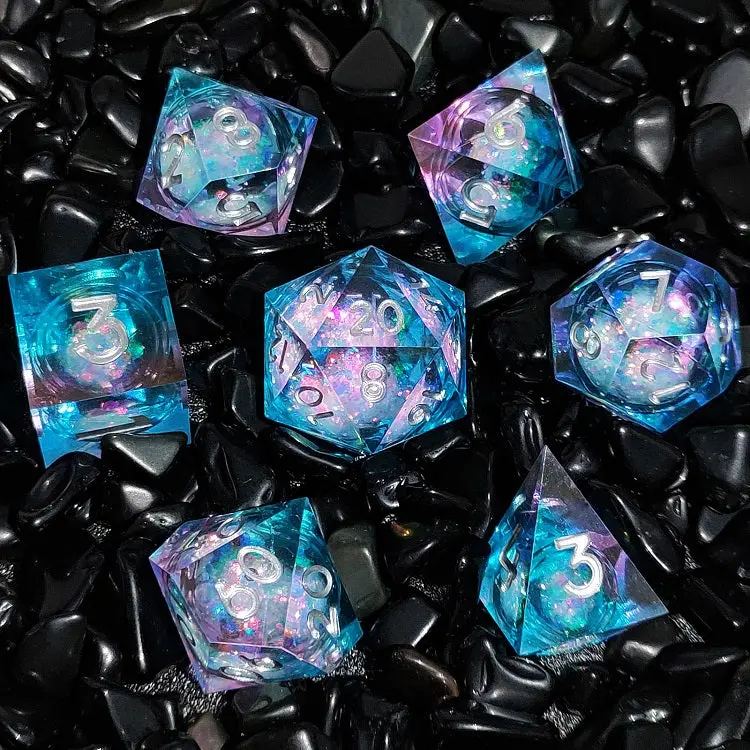 D&D Dice Set Sharp Edge Liquid Core - Ice Violet (Silver) 1
