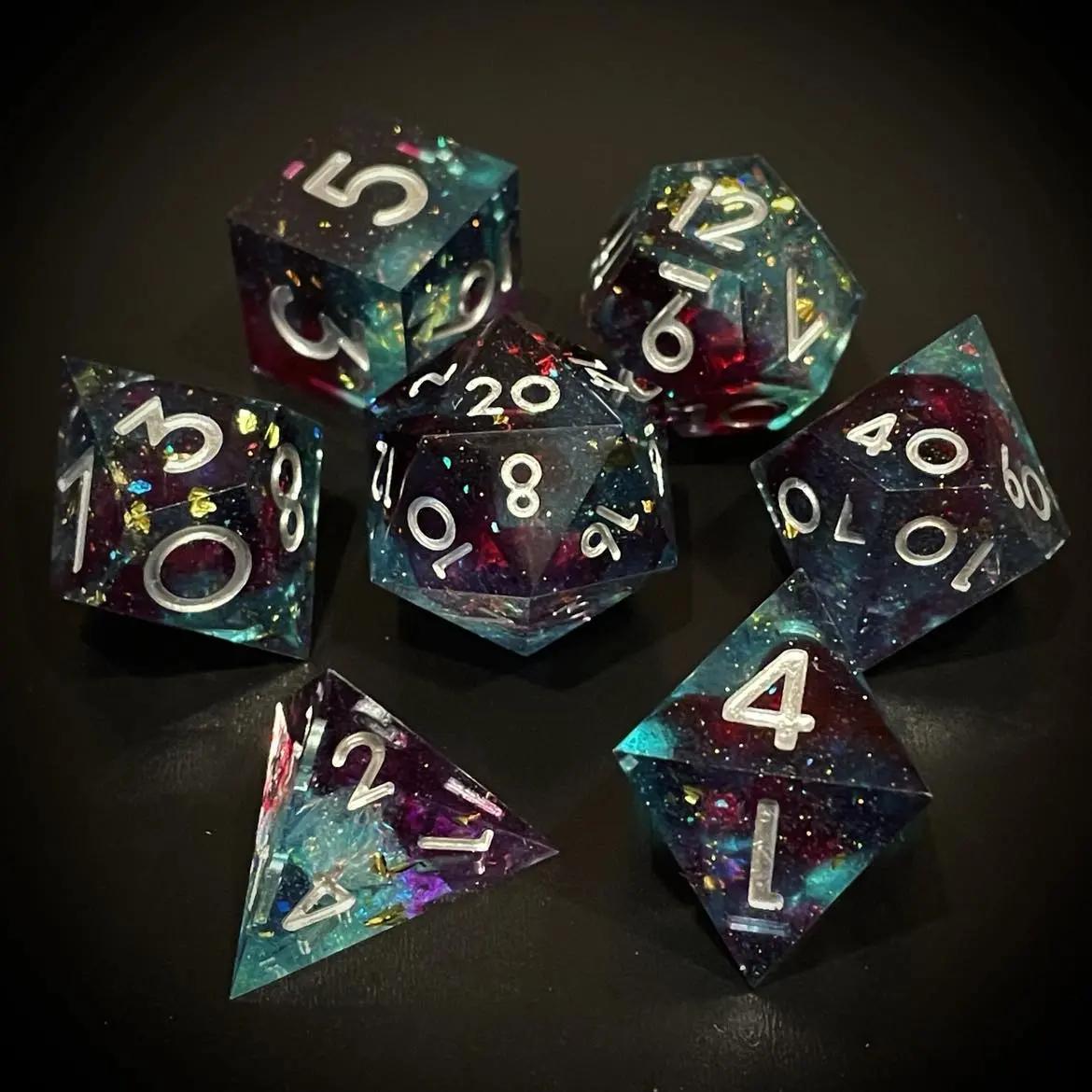 D&D Dice Set Sharp Edge - Green Opal (Silver) 1