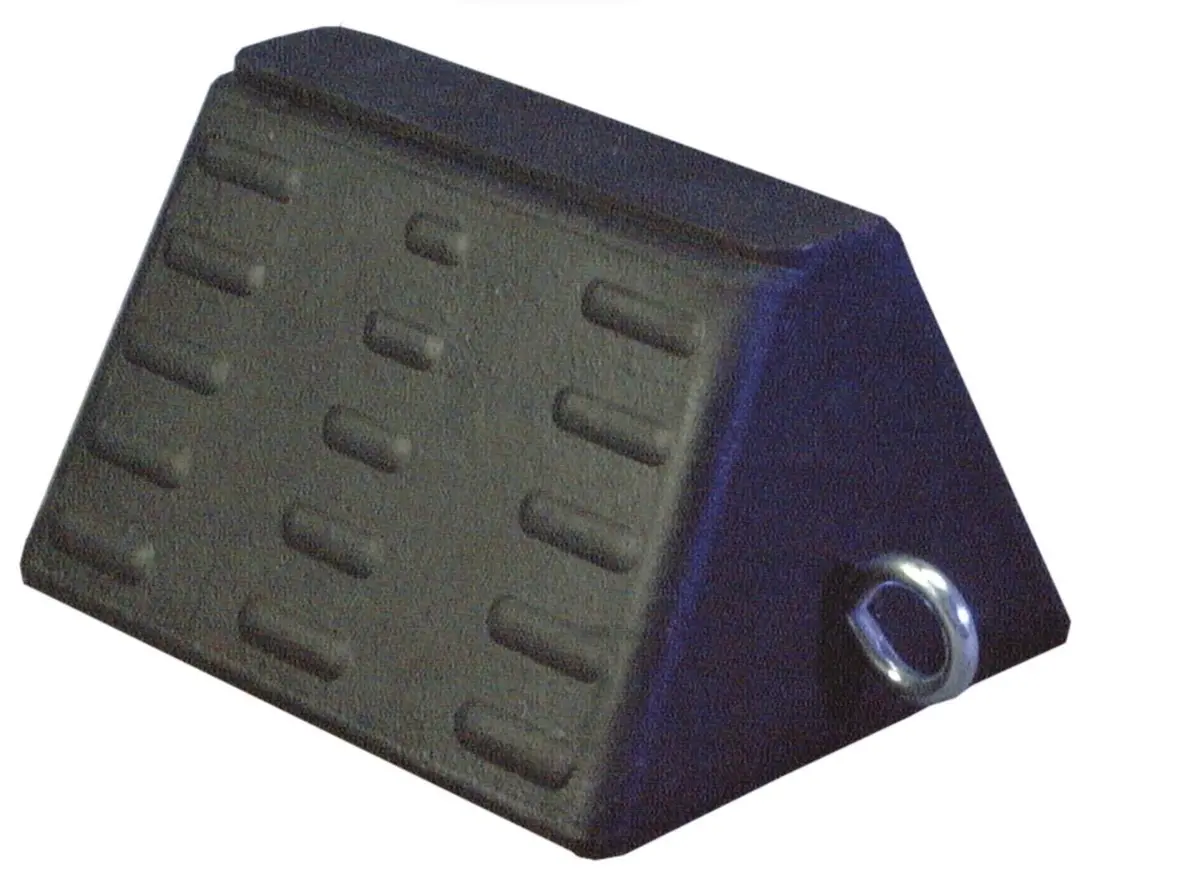 Bloqueo Cuña De Ruedas Para Camiones Y Equipo Pesado Recubrimiento De Goma , 6X10x8 Pulgadas
Precios Incluyen I.S.V. 1