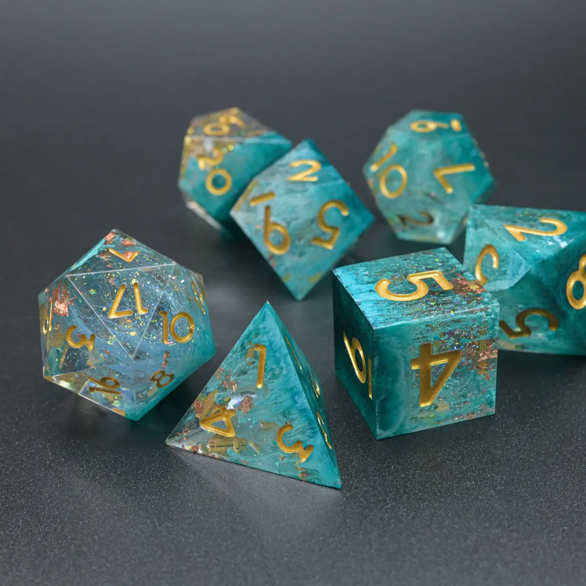 D&D Dice Set Sharp Edge - Sythetic Turquoise (Gold) 1