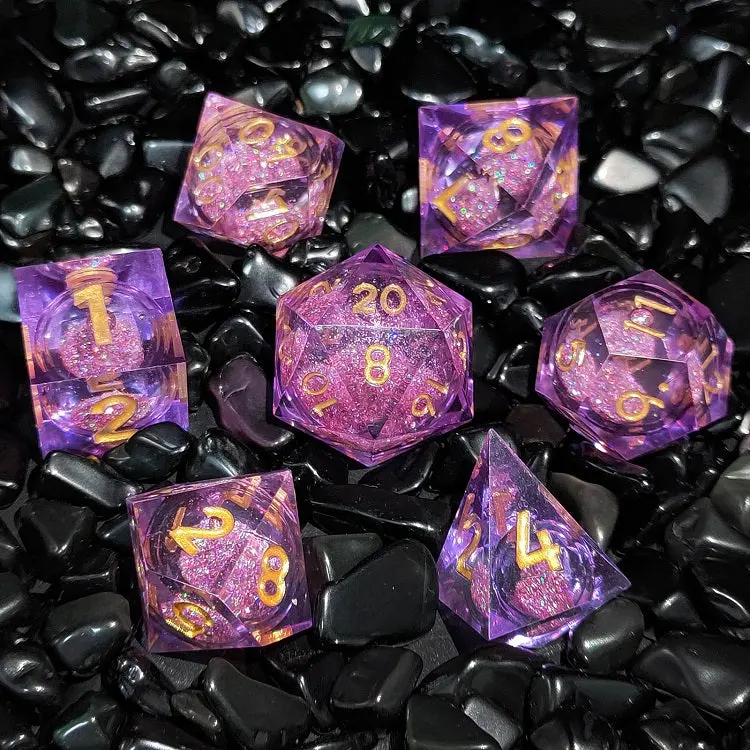 D&D Dice Set Sharp Edge Liquid Core - Violet (Gold) 1